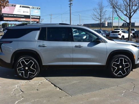 New 2026 Chevrolet Traverse High Country w/ LPO, Floor Liner Package image 4