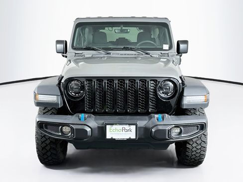 Used 2023 Jeep Wrangler Unlimited w/ Cold Weather Group AWD/4WD image 2