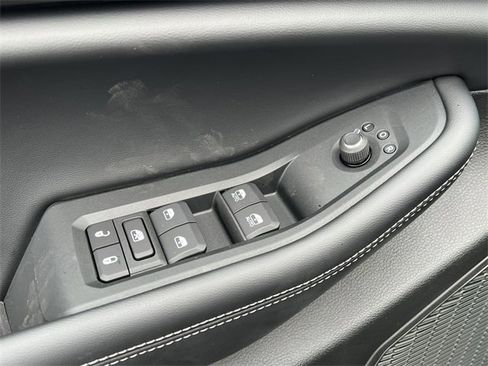 New 2025 Jeep Grand Cherokee L Laredo w/ Luxury Tech Group I image 17