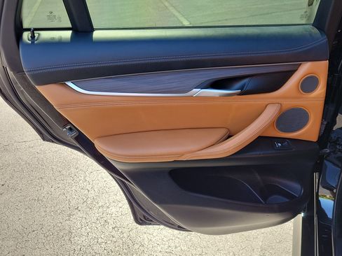 Used 2016 BMW X6 xDrive35i AWD/4WD image 9