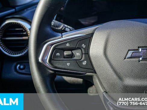 Used 2025 Chevrolet Trax ACTIV w/ Sunroof Package FWD image 32