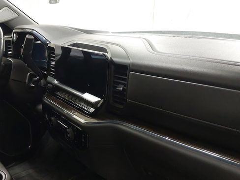 Certified 2023 Chevrolet Silverado 1500 LT w/ Z71 Off-Road Package image 29