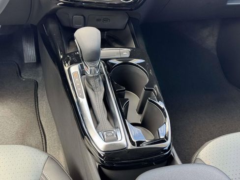 New 2026 Chevrolet Trax LT w/ Sunroof Package FWD image 11