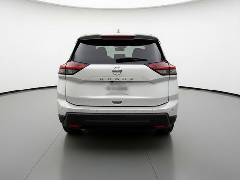 Used 2025 Nissan Rogue SV image 7