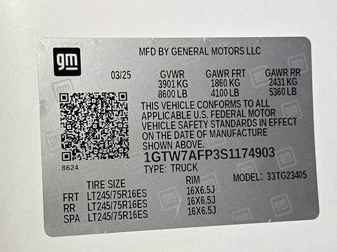 Used 2025 GMC Savana 2500 w/ Driver Convenience Package RWD image 22