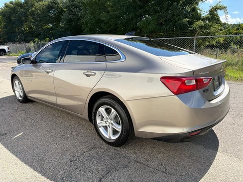 Used 2025 Chevrolet Malibu LS FWD image 4