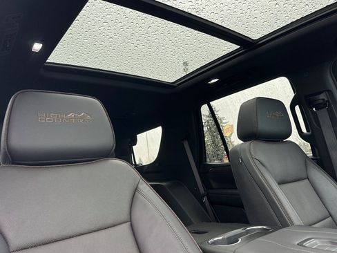 Used 2024 Chevrolet Tahoe High Country image 17