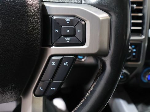 Used 2019 Ford F150 Platinum w/ Equipment Group 701A Luxury AWD/4WD image 39