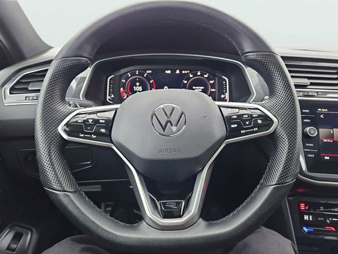 Used 2023 Volkswagen Tiguan SEL R-Line image 34