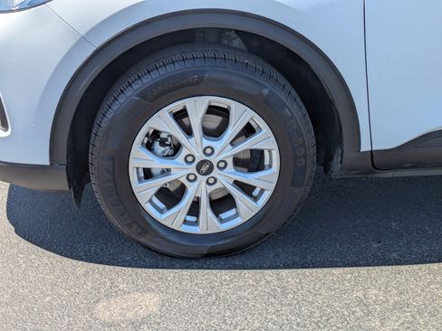Certified 2024 Ford Escape Active AWD/4WD image 13