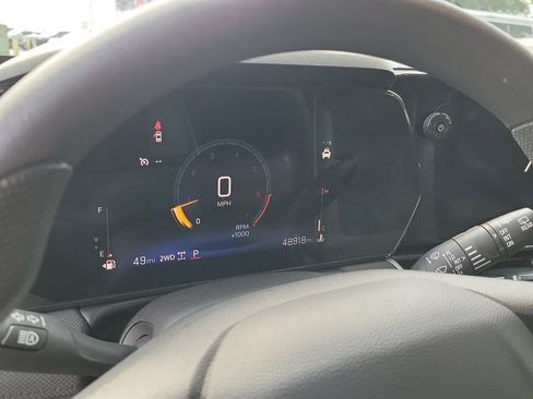 Used 2025 Chevrolet TrailBlazer LT AWD/4WD image 29