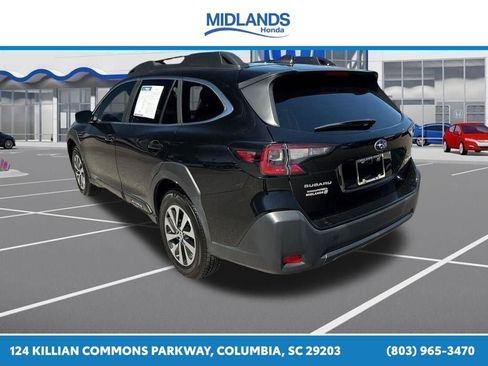 Used 2024 Subaru Outback Premium AWD/4WD image 9