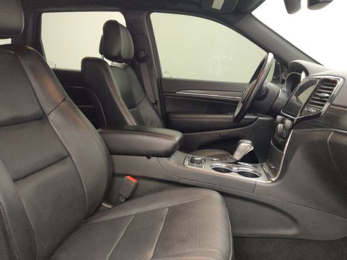 Used 2020 Jeep Grand Cherokee Limited w/ Luxury Group II AWD/4WD image 21