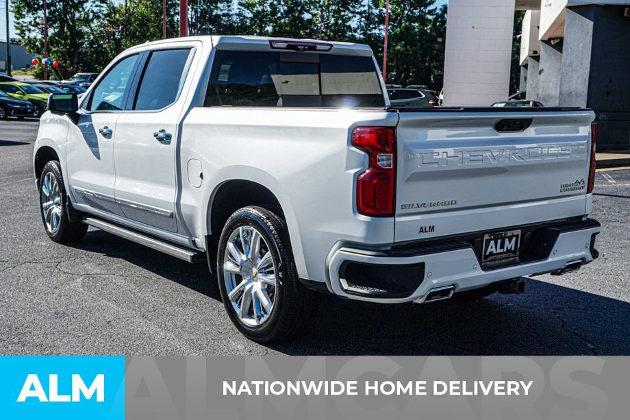 Used 2024 Chevrolet Silverado 1500 High Country w/ High Country Premium Package AWD/4WD image 4