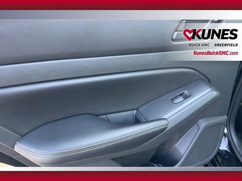 Used 2024 Nissan Altima 2.5 SV image 34