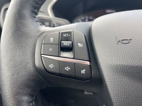 Used 2020 Ford Escape SEL image 10