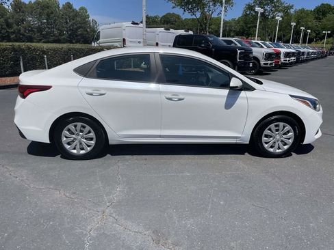 Used 2022 Hyundai Accent SE FWD image 31