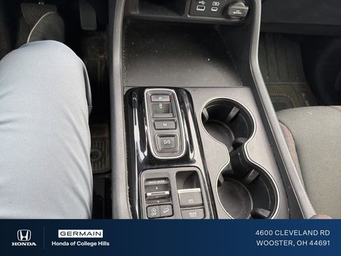 Used 2023 Honda Pilot Sport image 24