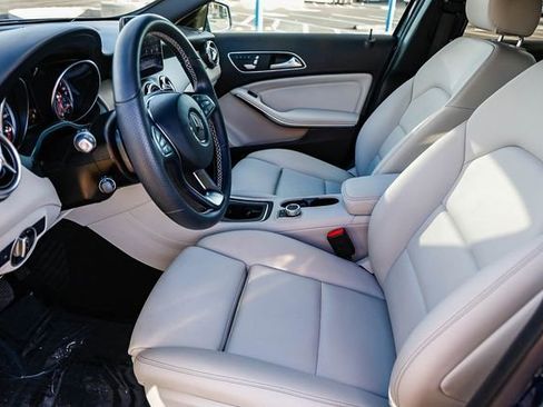 Used 2020 Mercedes-Benz GLA 250 4MATIC image 19