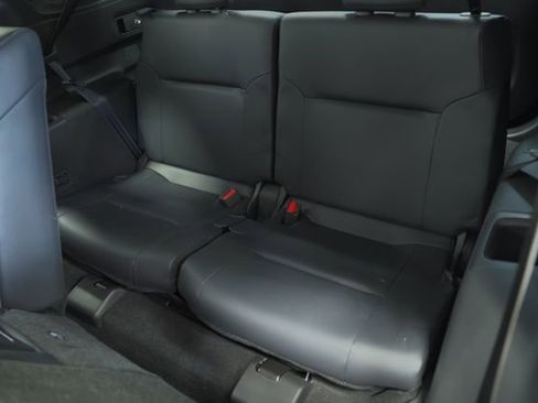 Used 2023 Mitsubishi Outlander SE FWD image 26
