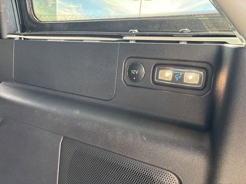 Used 2024 Ford Bronco Badlands image 28