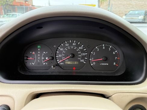 Used 2001 Toyota Solara SE image 18