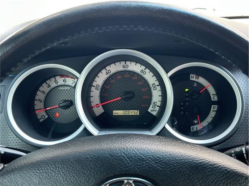 Used 2011 Toyota Tacoma 4x4 Double Cab w/ TRD Off-Road Pkg image 22