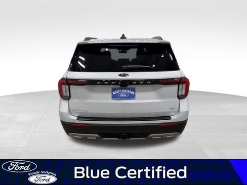 Certified 2025 Ford Explorer Active w/ Active Comfort Package RWD image 6