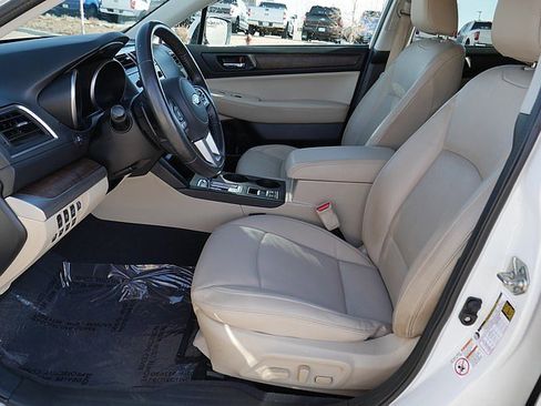 Used 2017 Subaru Outback 2.5i Limited image 10