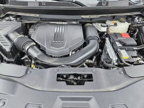 Used 2024 GMC Acadia Elevation FWD image 32