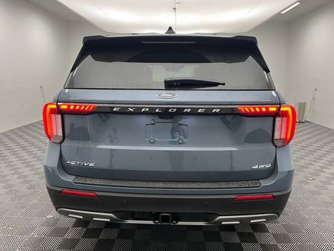 New 2026 Ford Explorer Active w/ Active Comfort Package image 10