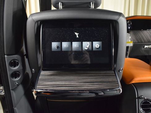 New 2026 Rolls-Royce Cullinan image 24