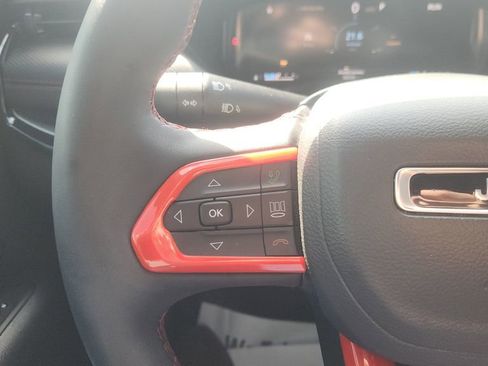 Used 2023 Jeep Compass Trailhawk w/ Trailhawk Elite Group image 13