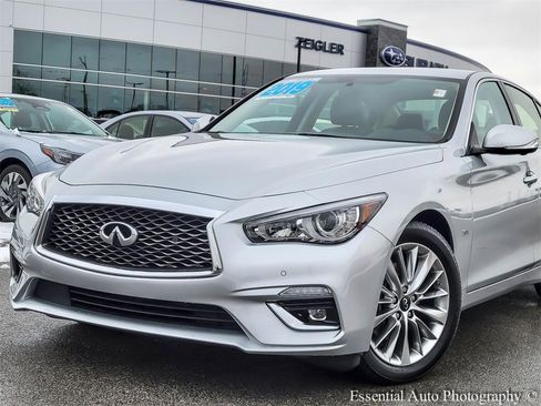 Used 2019 INFINITI Q50 Luxe w/ Essential Package (3.0T Luxe) image 2