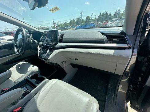 Used 2023 Honda Odyssey Touring image 32