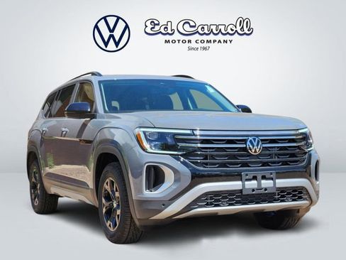 New 2026 Volkswagen Atlas Peak Edition AWD/4WD image 3