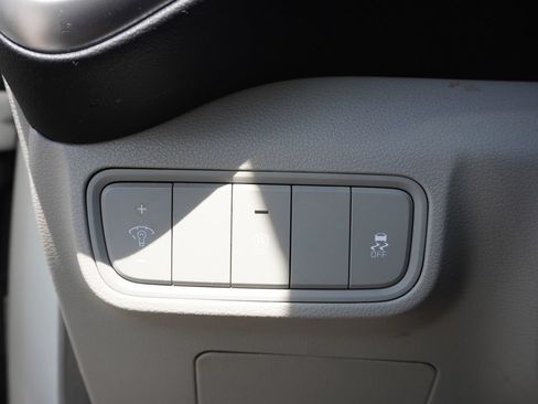 Used 2021 Kia Soul LX FWD image 29