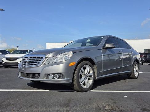 Used 2011 Mercedes-Benz E 350 Sedan image 2