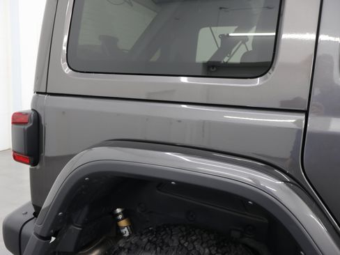 Used 2021 Jeep Wrangler Unlimited Rubicon w/ Trailer Tow Package AWD/4WD image 24