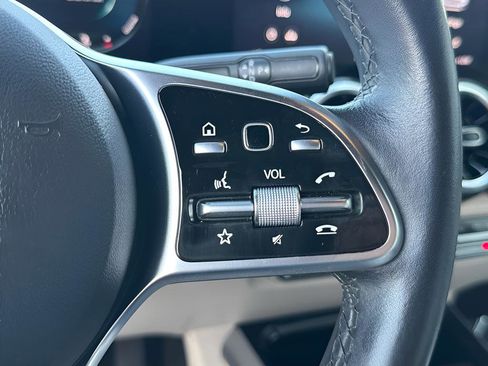 Used 2023 Mercedes-Benz GLB 250 GLB 250 w/ Premium Package image 51