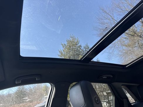 Used 2021 Cadillac XT5 Premium Luxury image 10