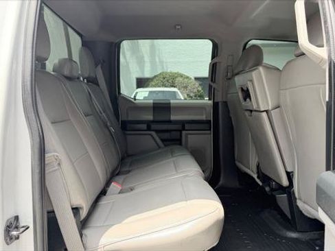 Used 2019 Ford F250 XL w/ Power Equipment Group AWD/4WD image 16
