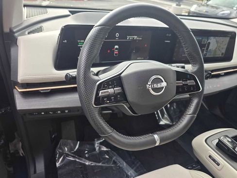 Used 2024 Nissan Ariya FWD image 26