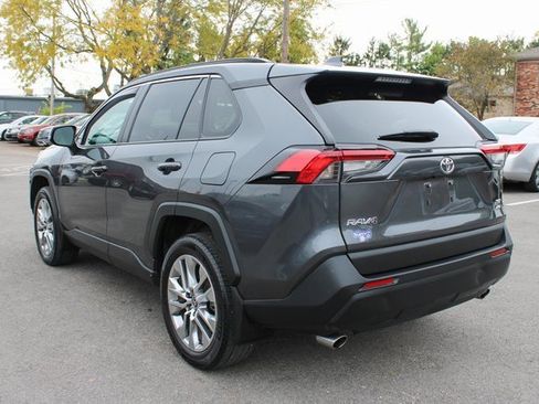 Used 2023 Toyota RAV4 XLE Premium image 43