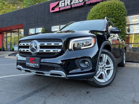 Used 2023 Mercedes-Benz GLB 250 4MATIC image 2