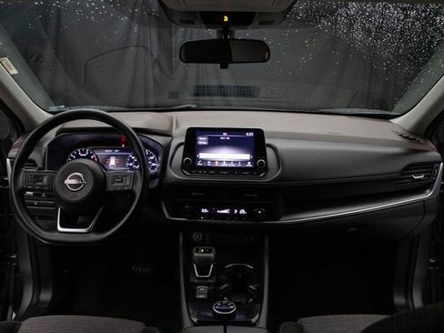 Used 2023 Nissan Rogue SV image 21