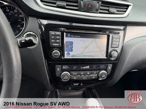 Used 2016 Nissan Rogue SV w/ SV Premium Package AWD/4WD image 18