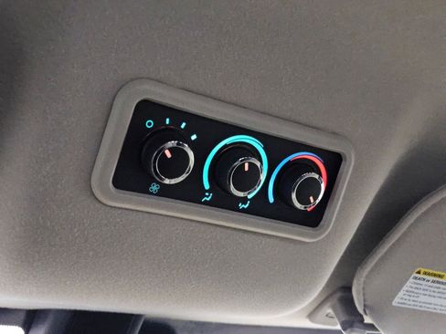 Used 2020 Chevrolet Express 3500 LT w/ LT Preferred Equipment Group image 27