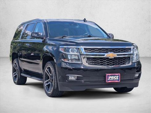 Used 2020 Chevrolet Tahoe LT w/ Luxury Package AWD/4WD image 3