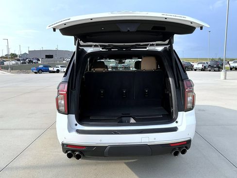 Used 2022 Chevrolet Tahoe Premier AWD/4WD image 24